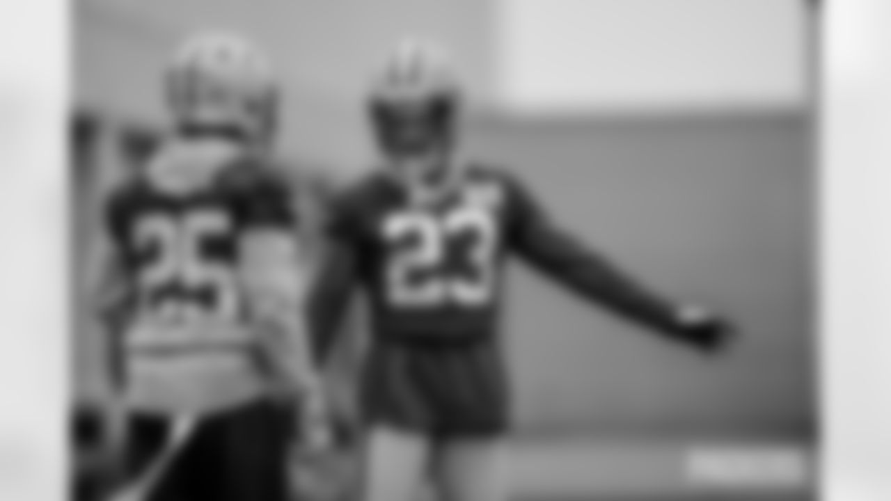 packers-practice-batch-1-siegle33