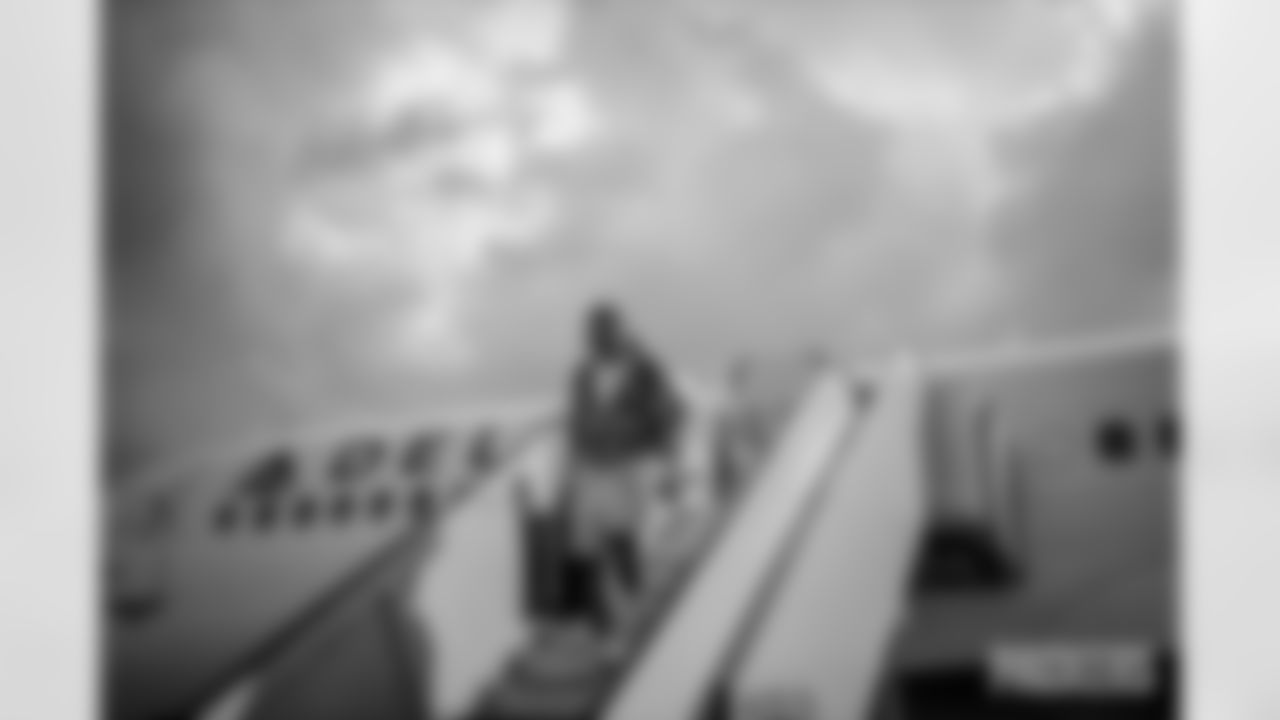 250813-arrive-in-indy-2560-28