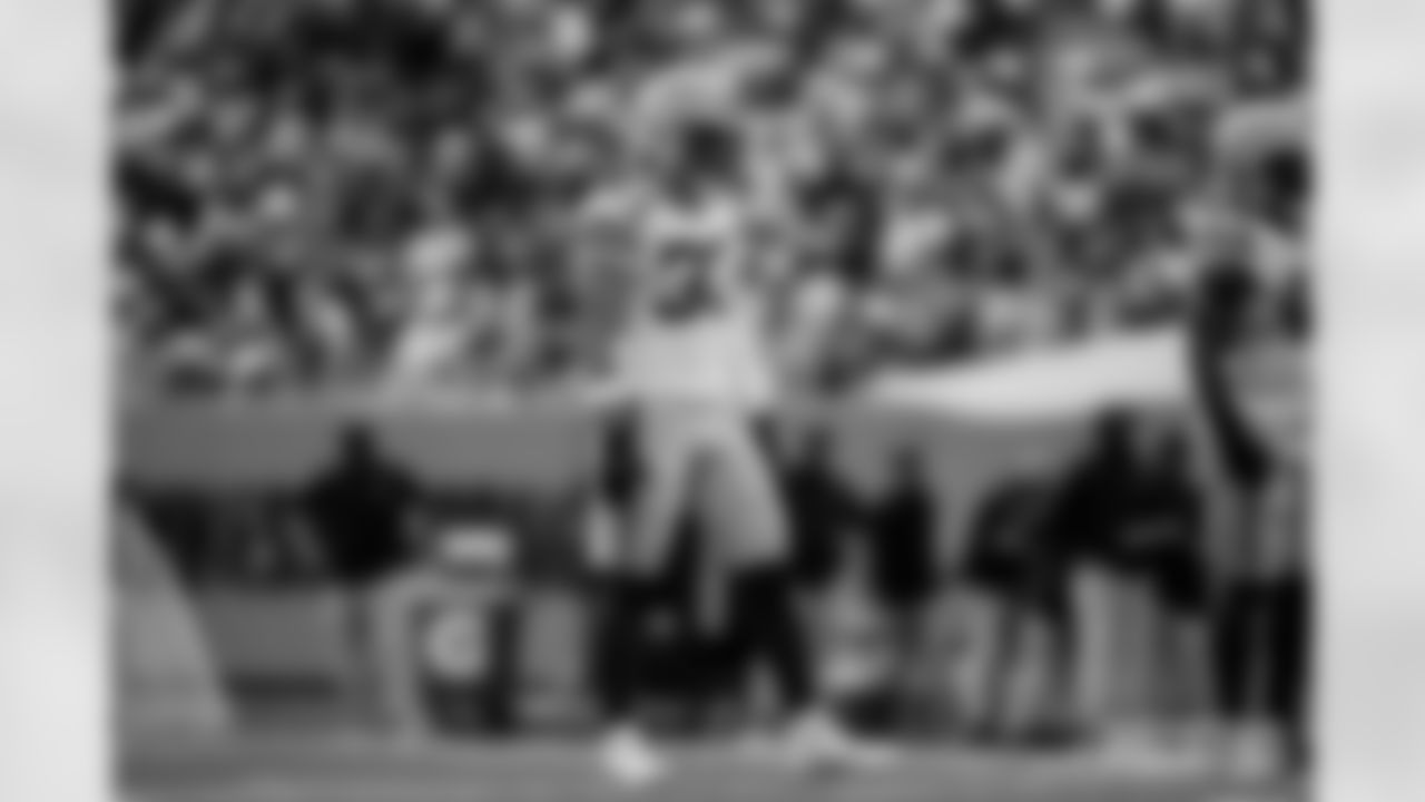 packers-titans-game-B-EP-011