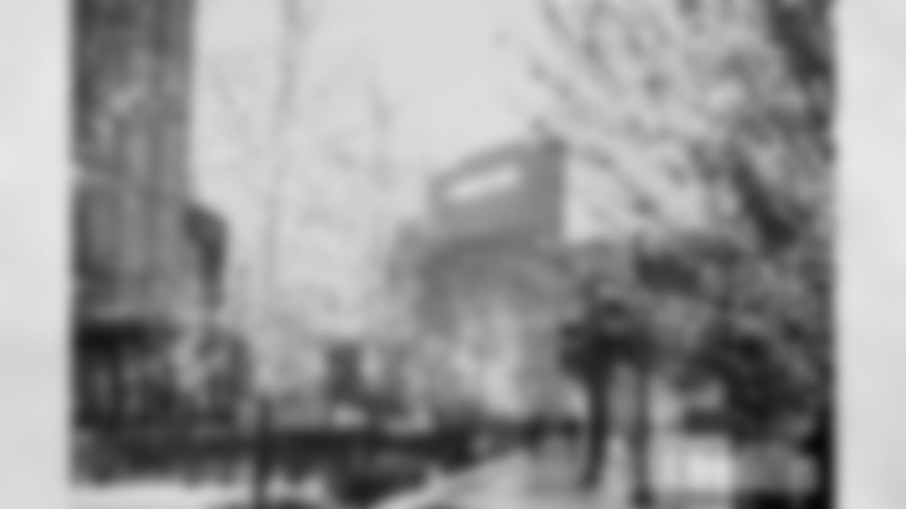 251129_Winter Jubilee Warmup_MM_1057