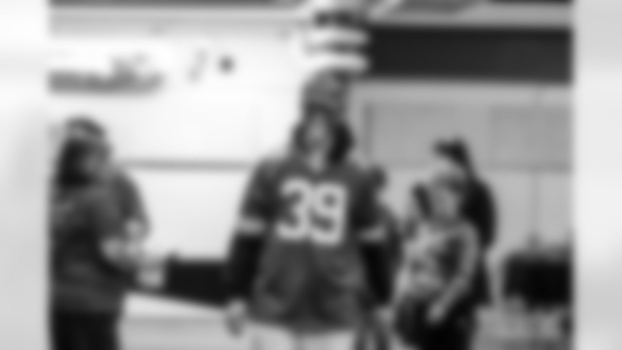 251024_Salute to Service USO Event_MM_3518