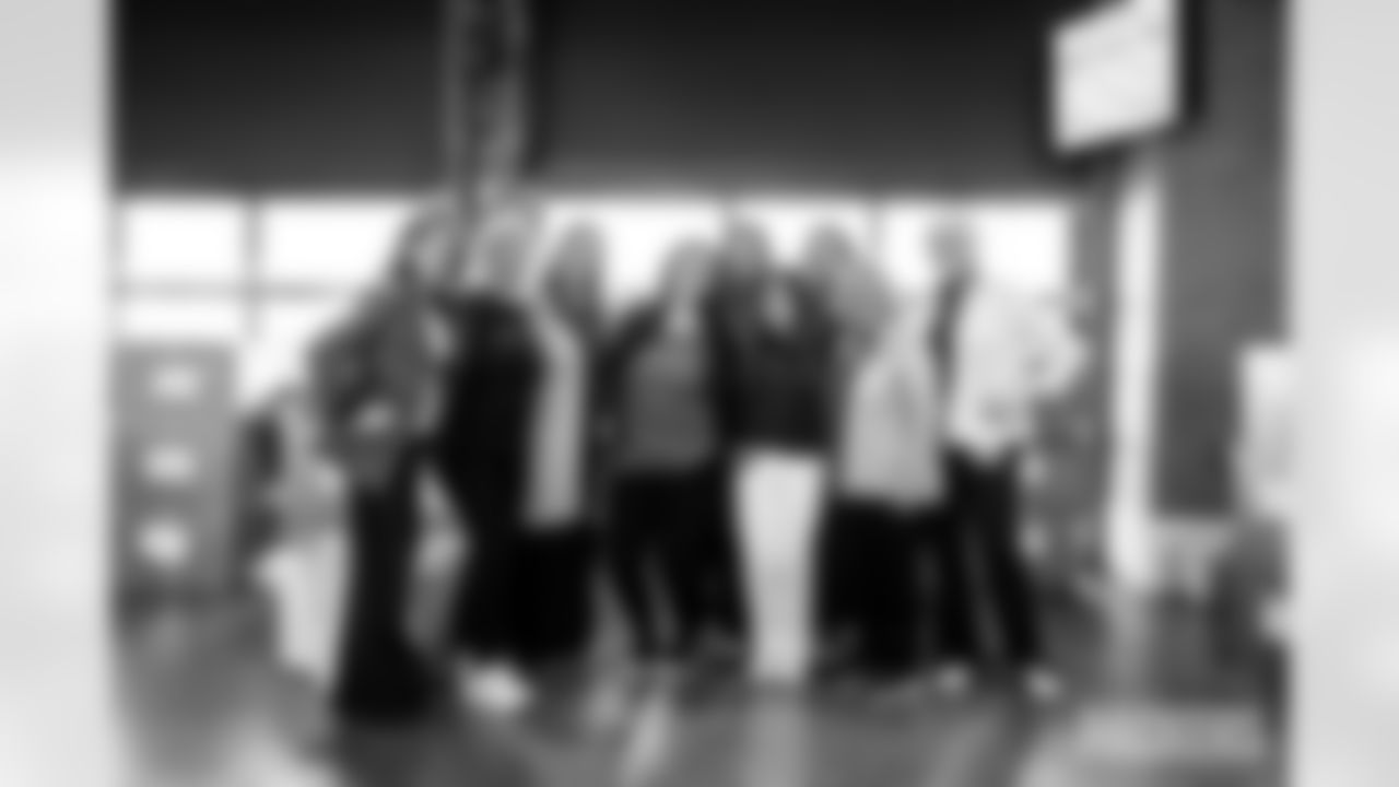 251009_Ladies of Lambeau_MM_1030
