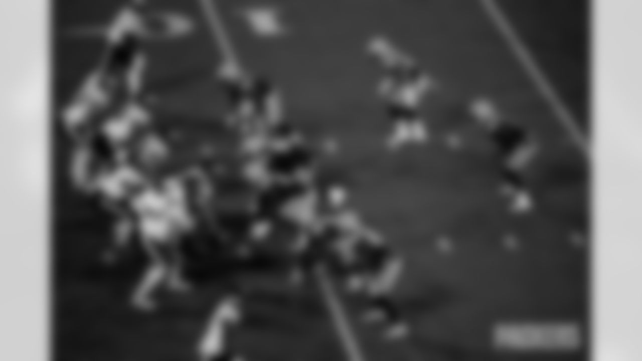 Q1_251110_WK10_Packers vs. Eagles_MM_0219