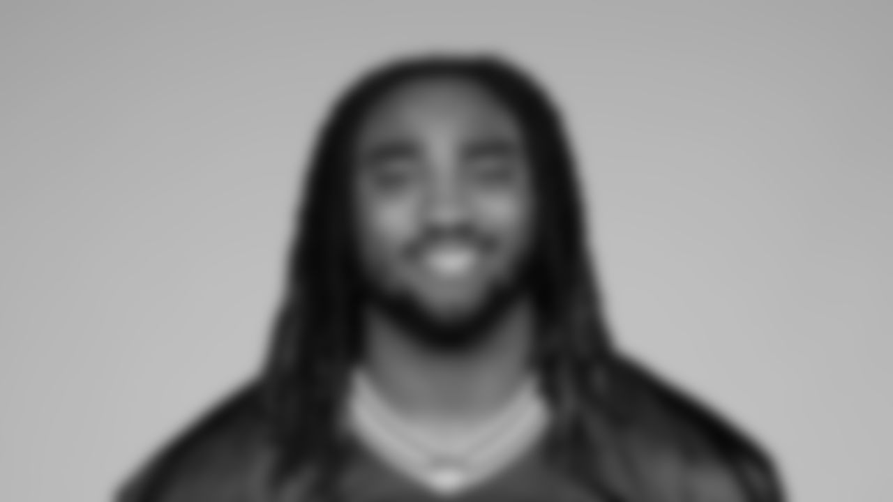 DL Arron Mosby