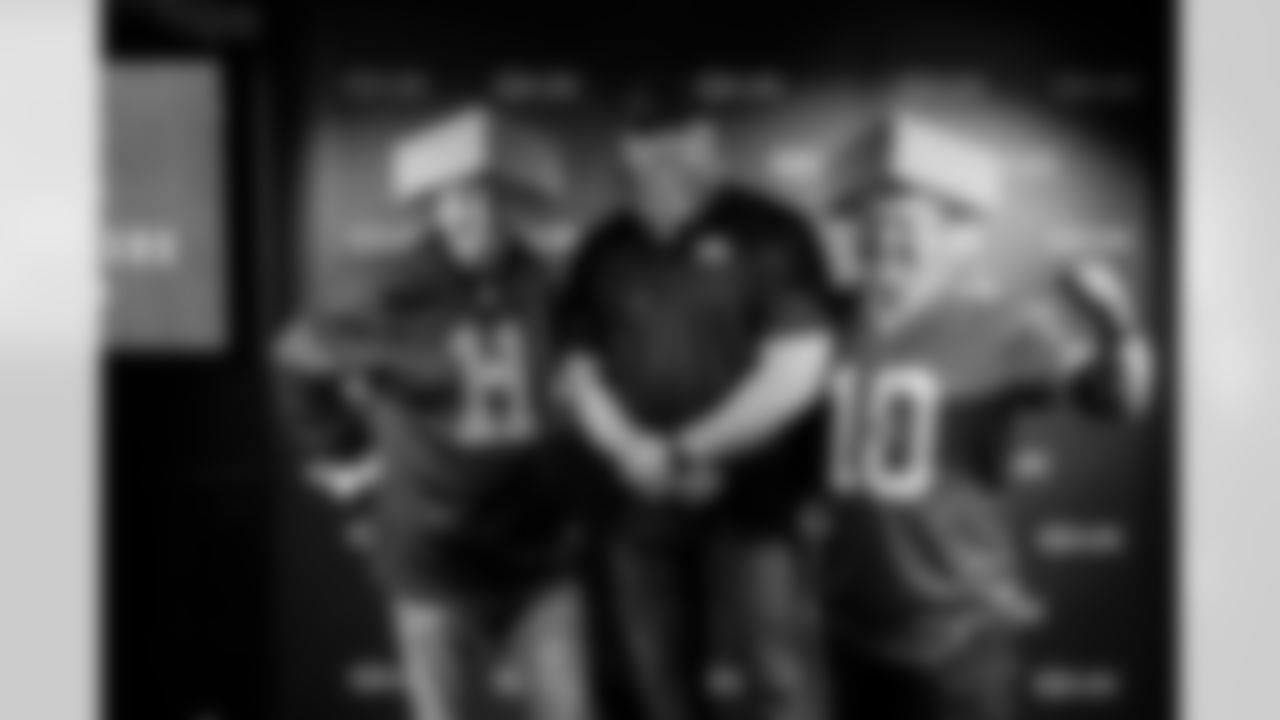 SNAPSI.CO.UK_UK GB PACKERS HUDDLE-113