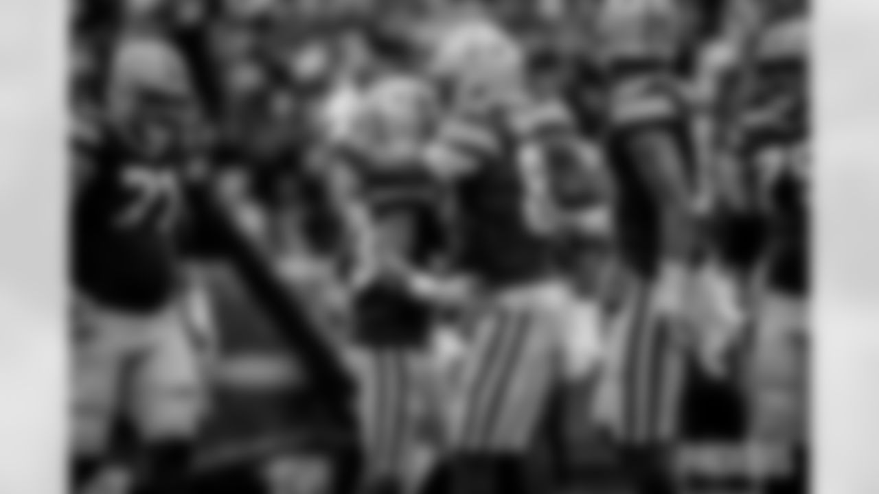 packers-rams-final-batch-1-siegle043