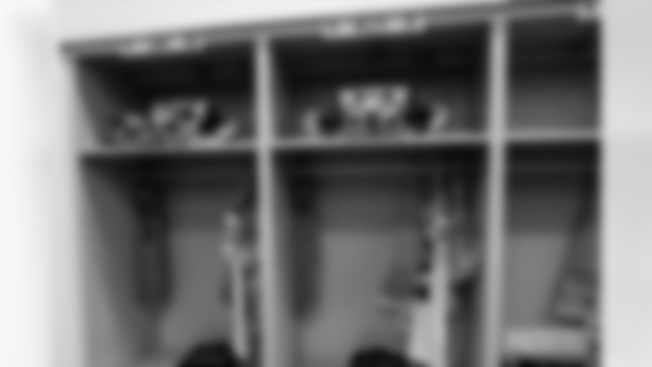 packers-rams-locker-room-A-SH-020