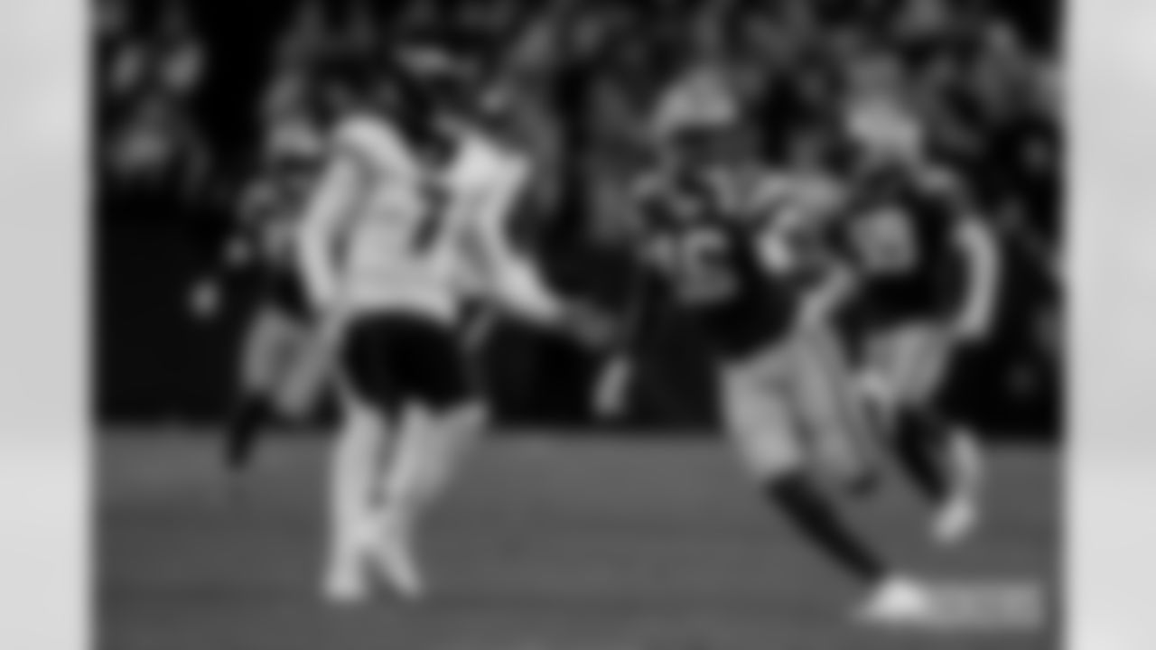 Q2_251110_WK10_Packers vs. Eagles_MM_0312