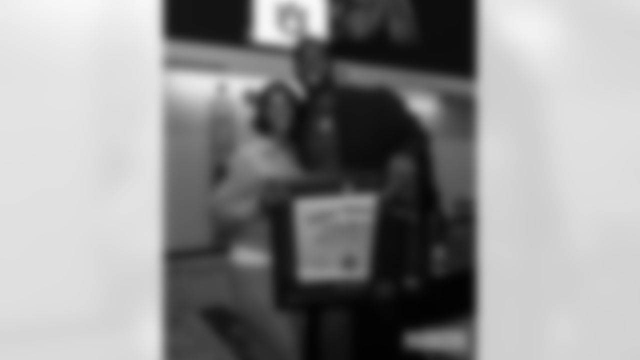 250809-wooden-grad-gallery-2560-22