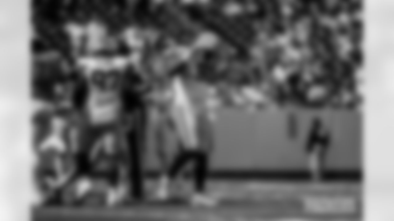 packers-titans-game-B-EP-064