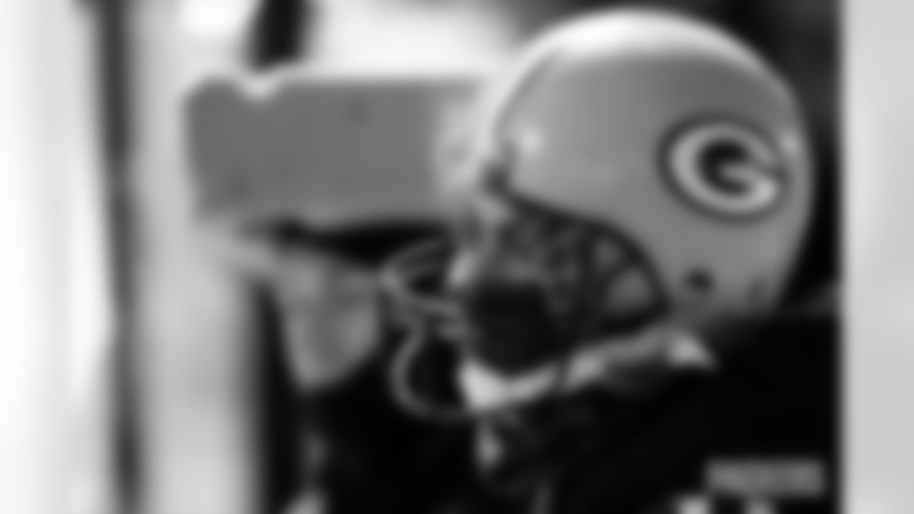 packers-dolphins-fans-A-KB-019