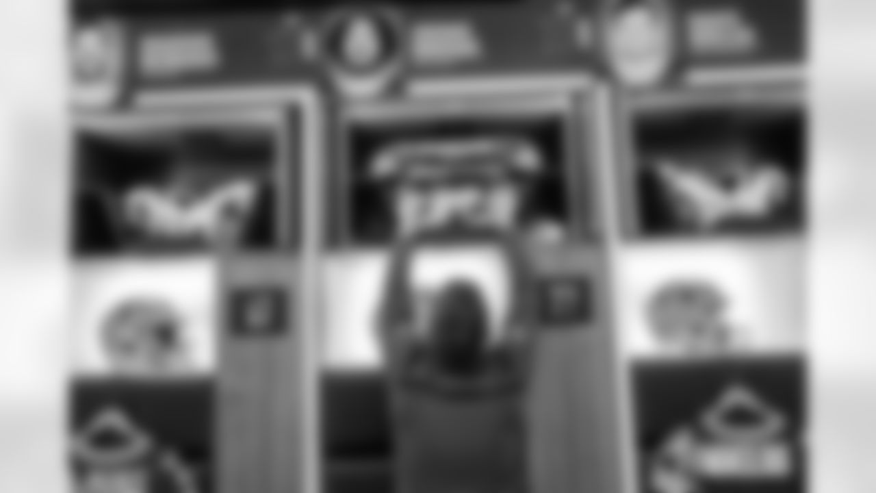 251207_Locker_Room_Equipment-19