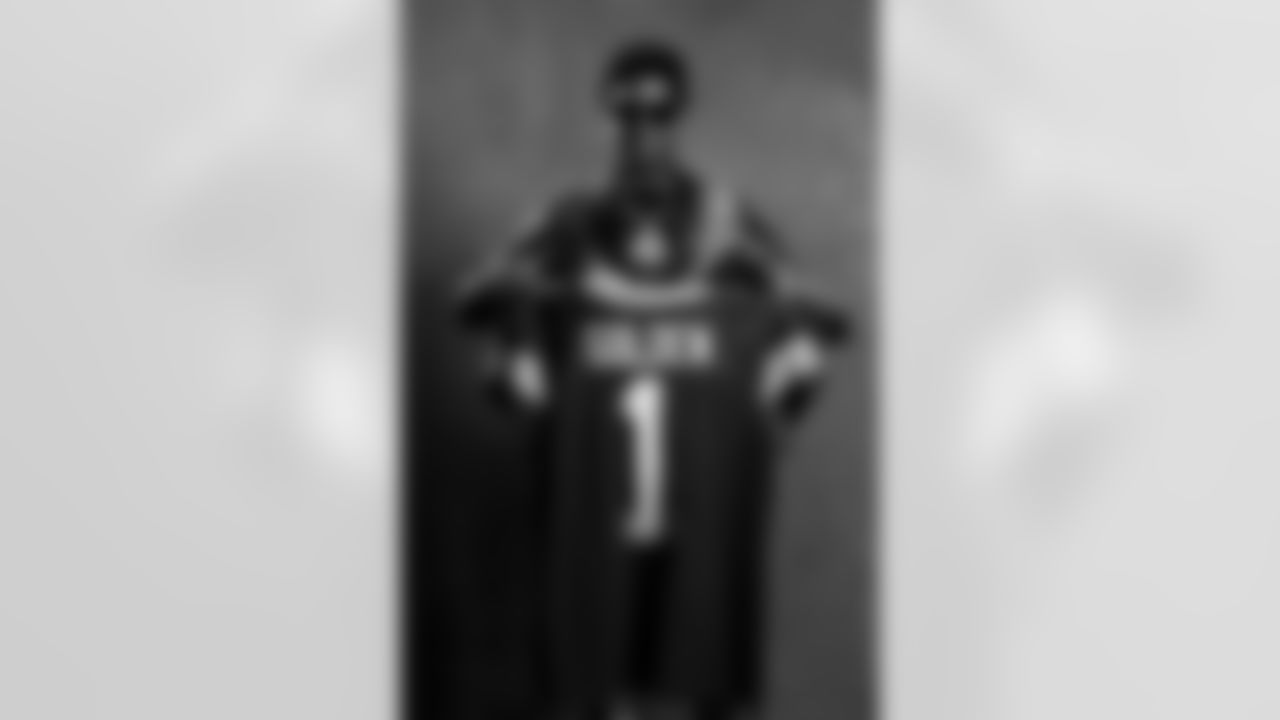 20250424LB_NFLDraft_Portraits_Bowles2288