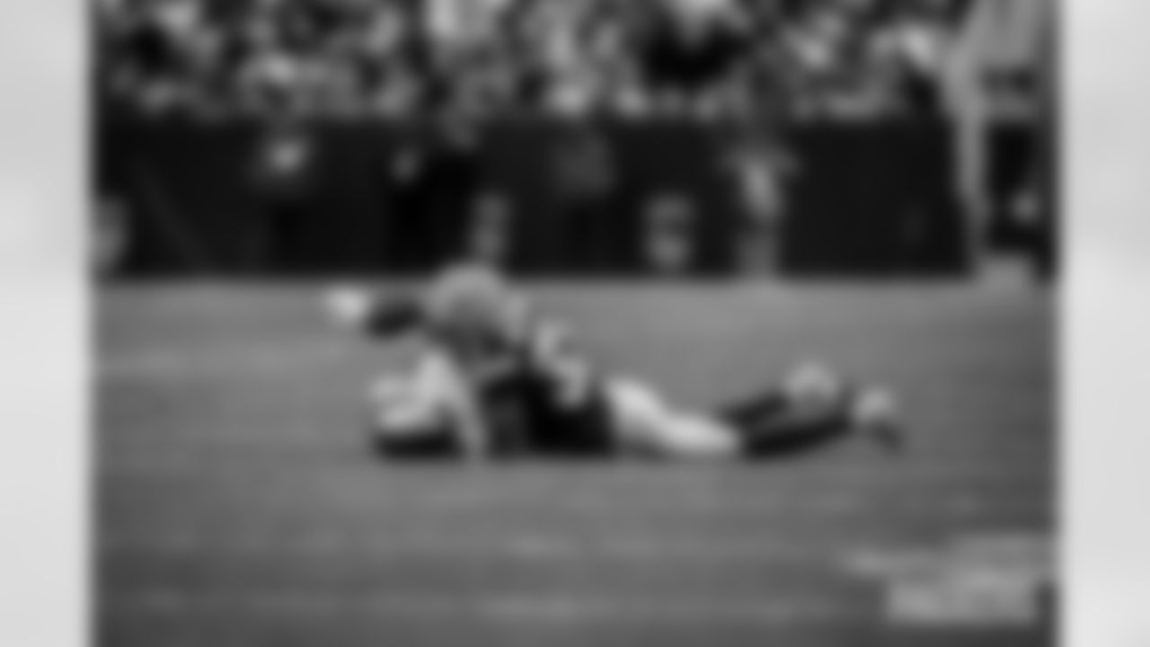 packers-rams-final-batch-1-siegle068