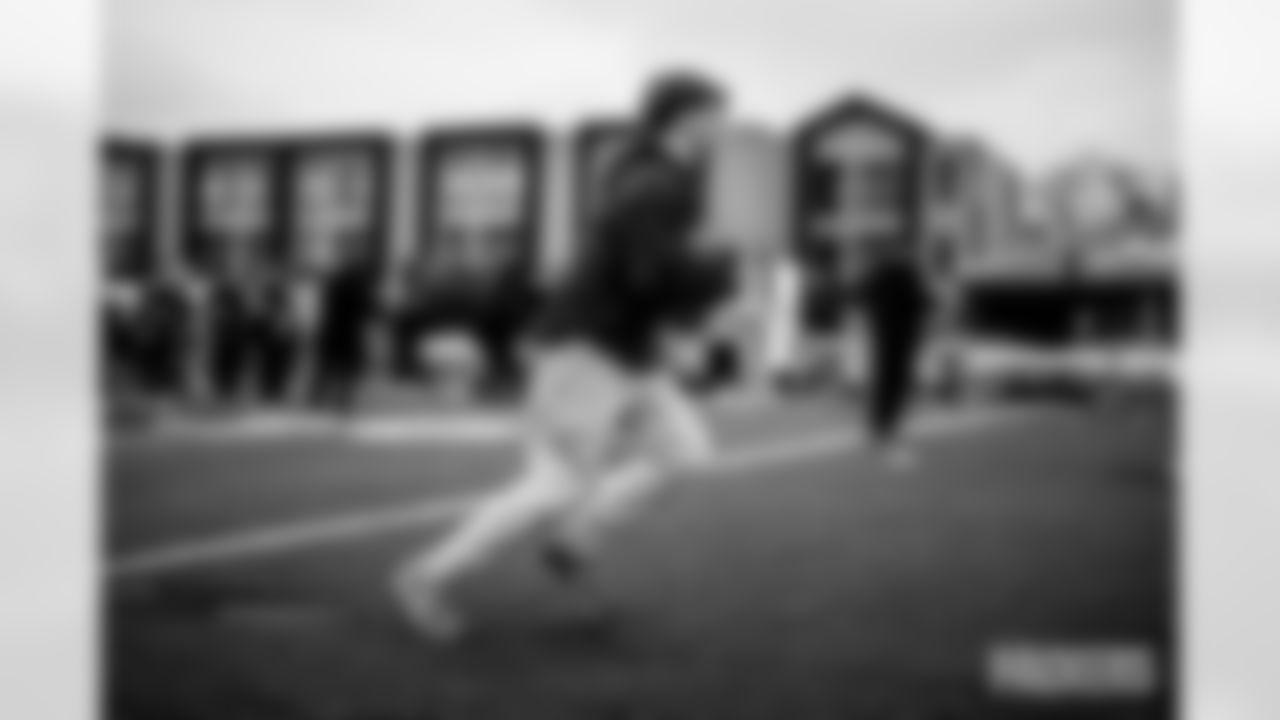 250425-USA-Football-Clinic-A-EP-006