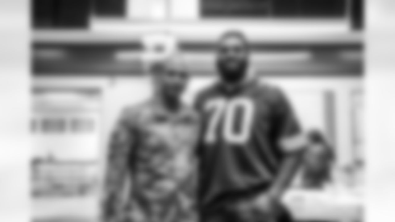 251024_Salute to Service USO Event_MM_2770