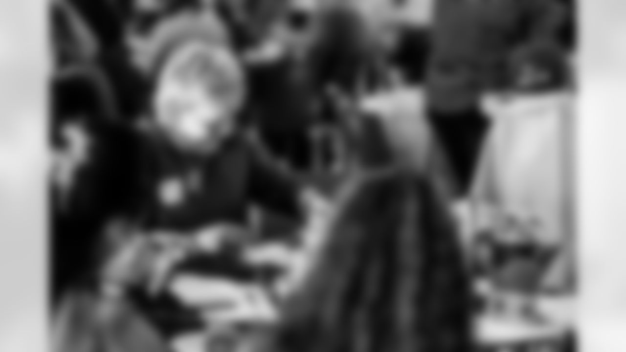 251009_Ladies of Lambeau_MM_2068