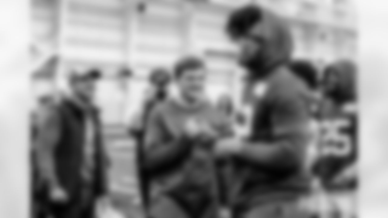 251109_Practice_Make a Wish_ES_01081