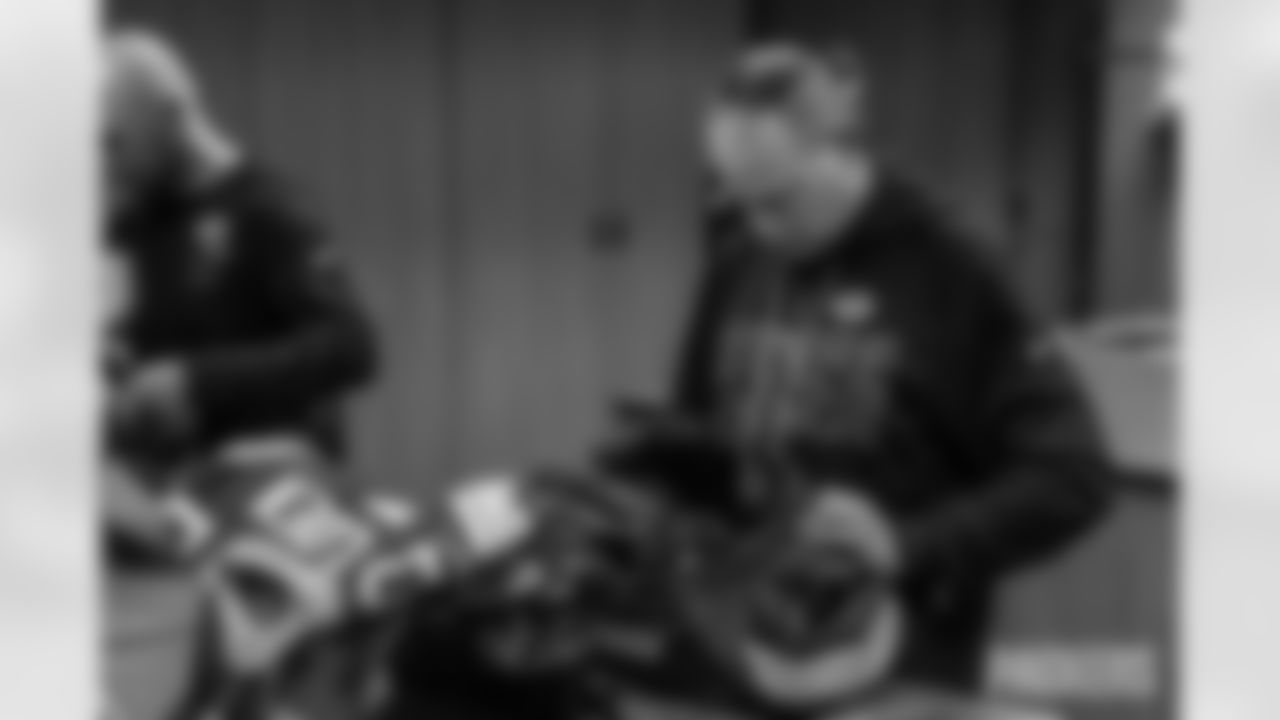 251227_Locker_Room_Equipment-23