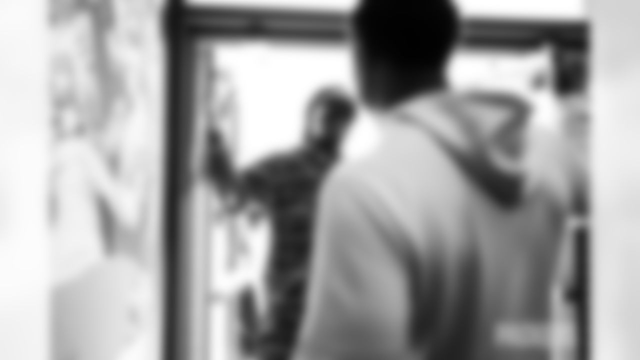 250426-Sorrell-Visit-A-ES-002
