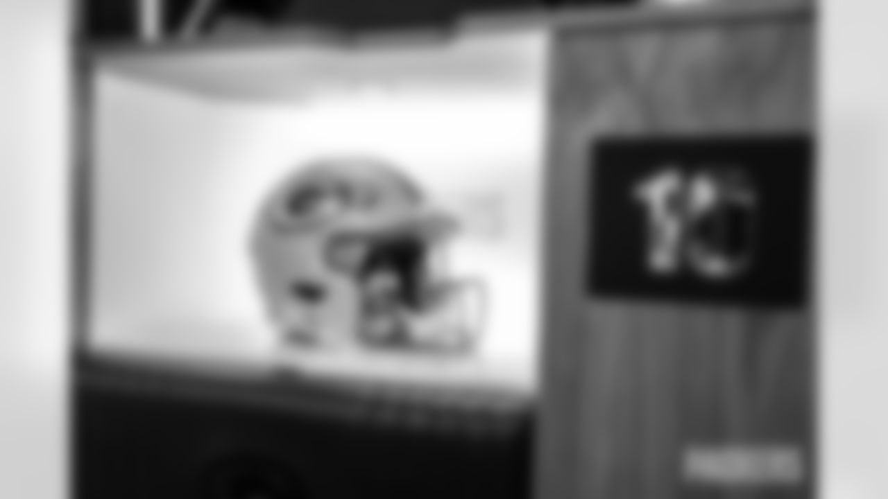 251207_Locker_Room_Equipment-1