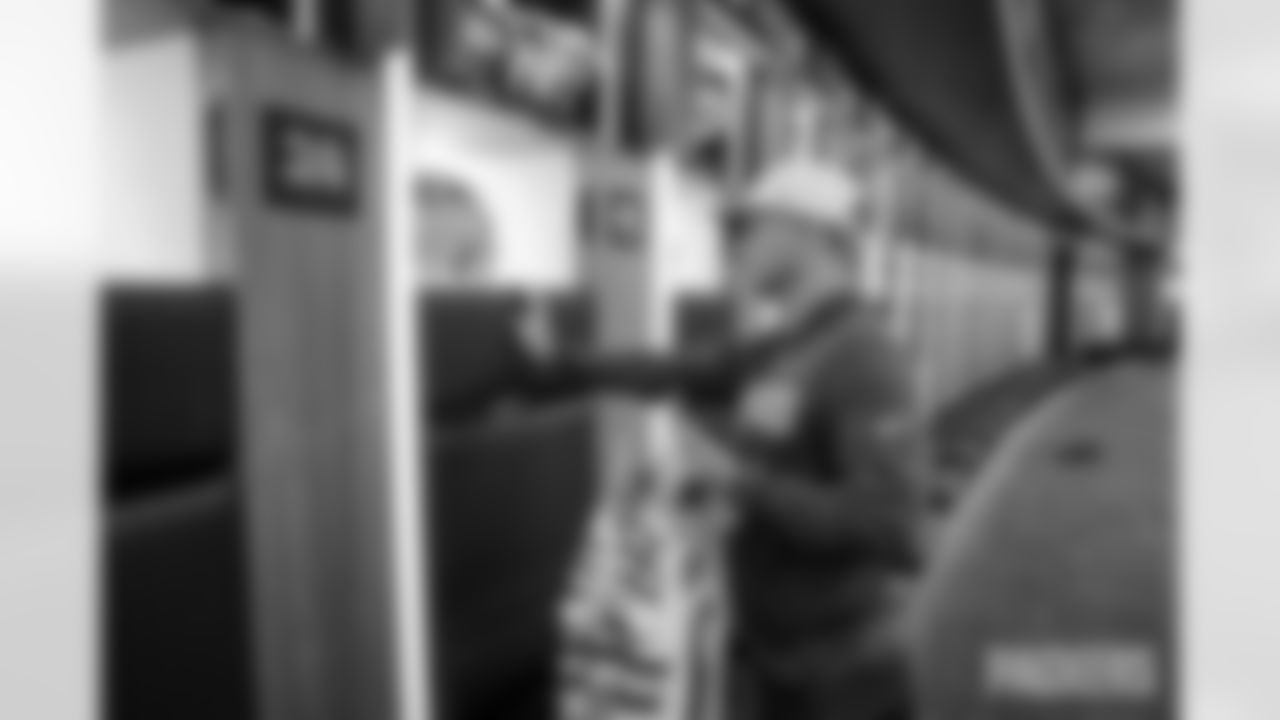 250823-locker-room-bobber-012