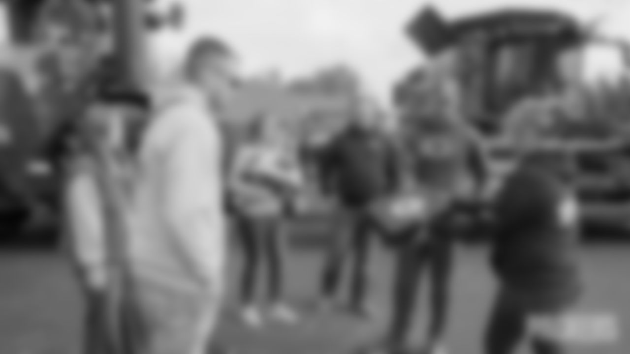 Packer FamilyStill 2025-10-29 140511_1.20.3__PB_Enhanced