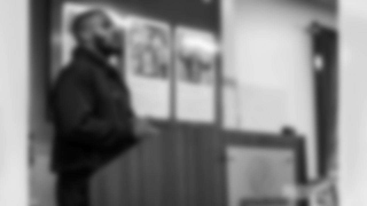 251118_Micah Parsons Boys and Girls Club Visit_MM_0285