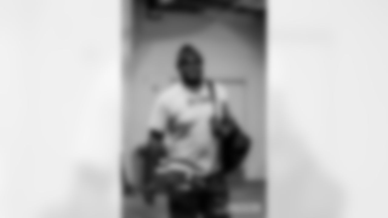 packers-titans-arrivals-B-EP-012
