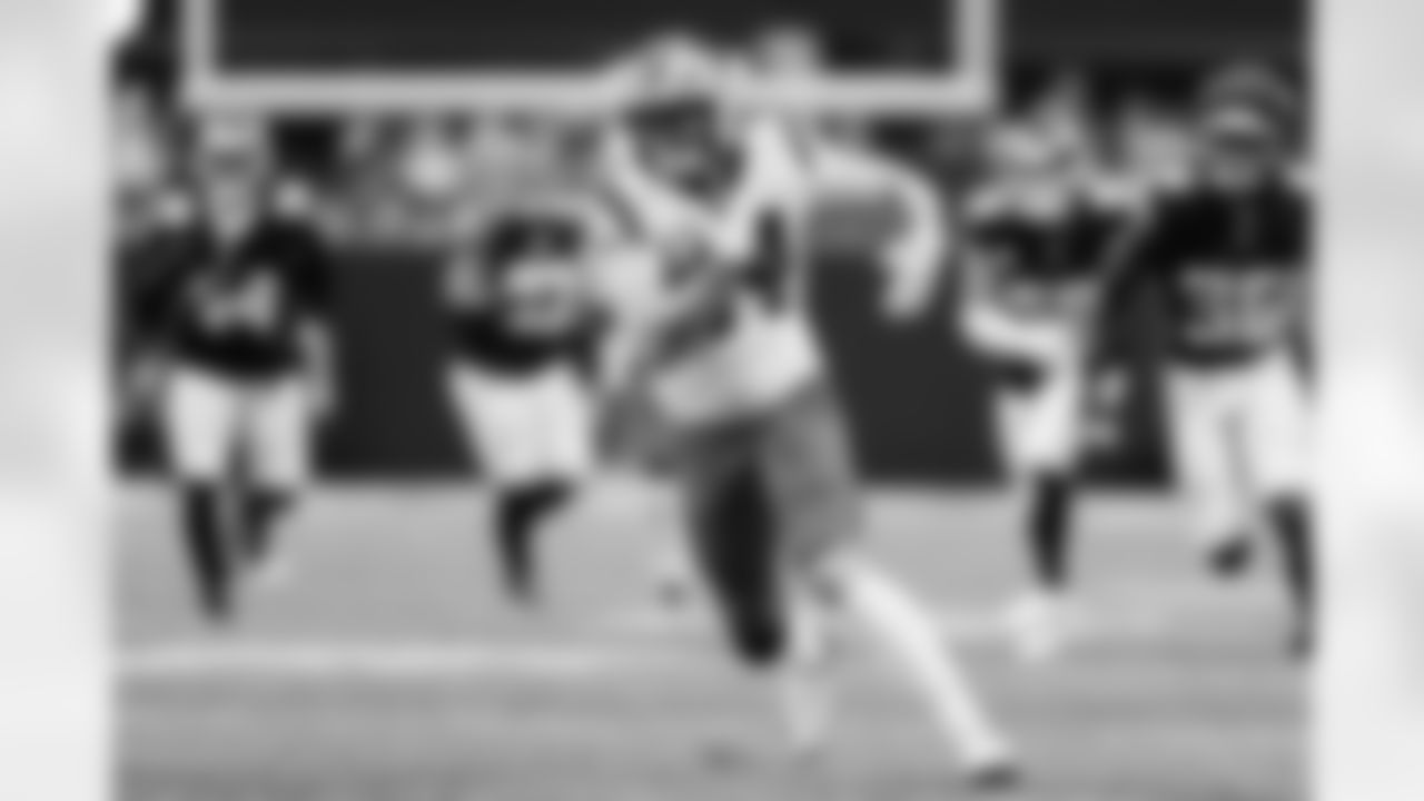 111625_CARatATL_AS100496