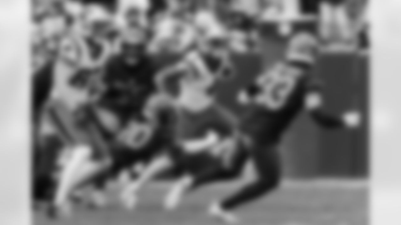 110225_CARatGB_AS100034