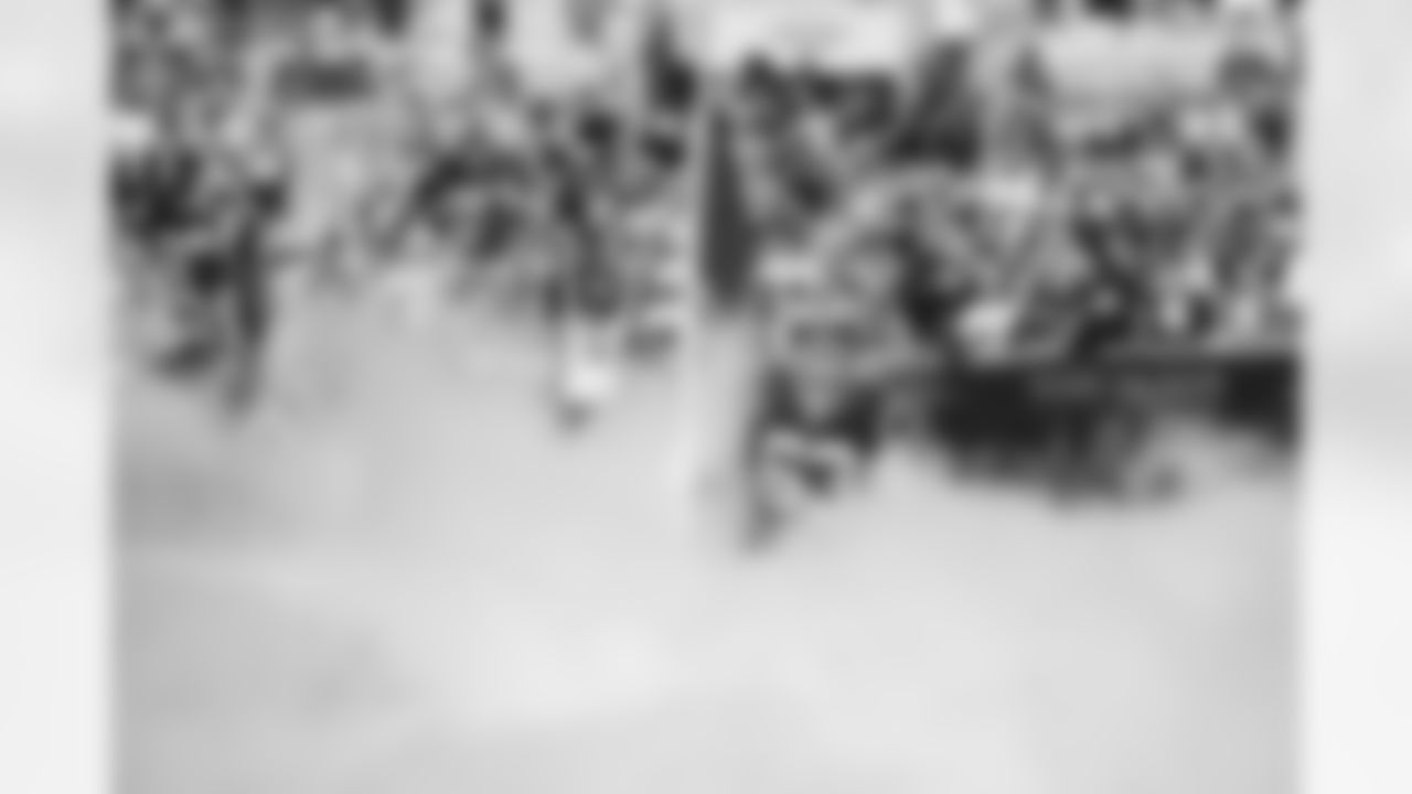 110925_CARvsNO_AH107012