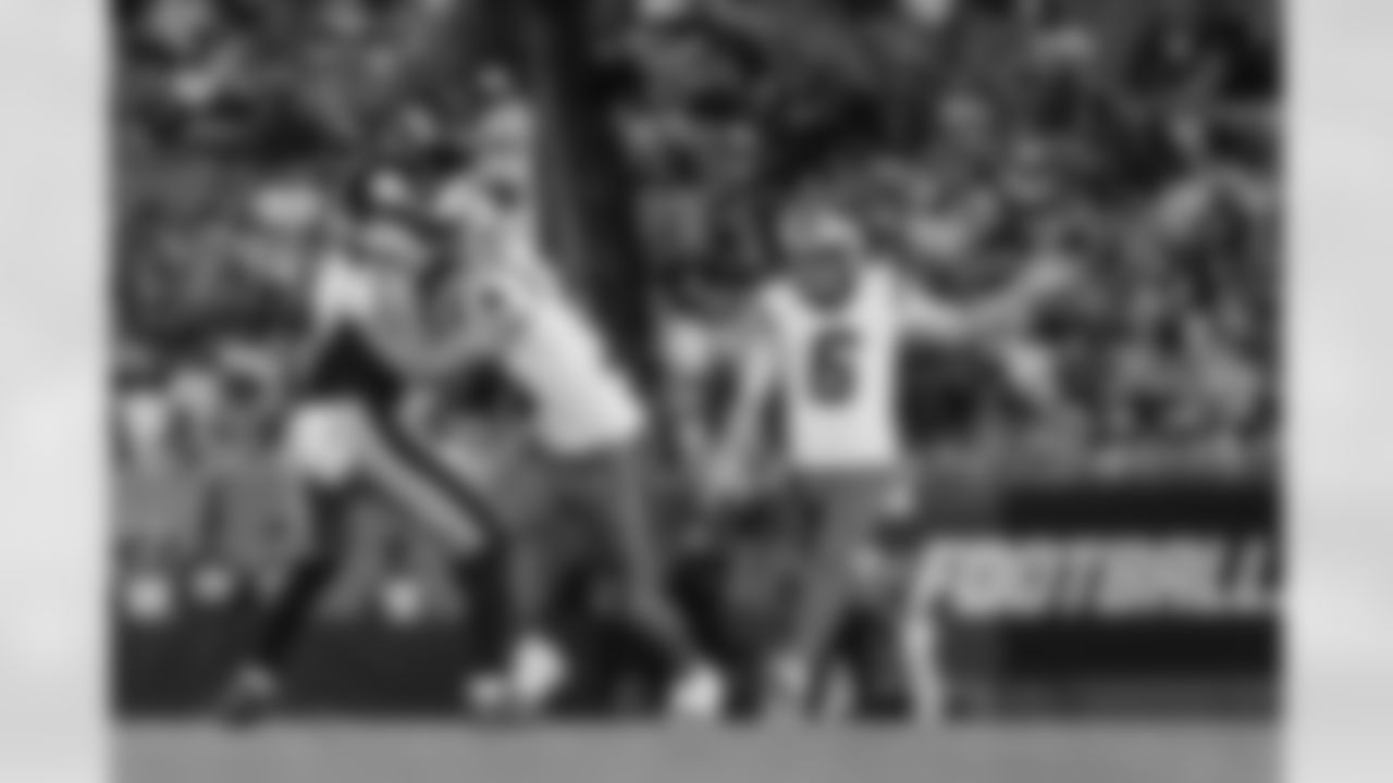 082125_PITvsCAR_DSC03367