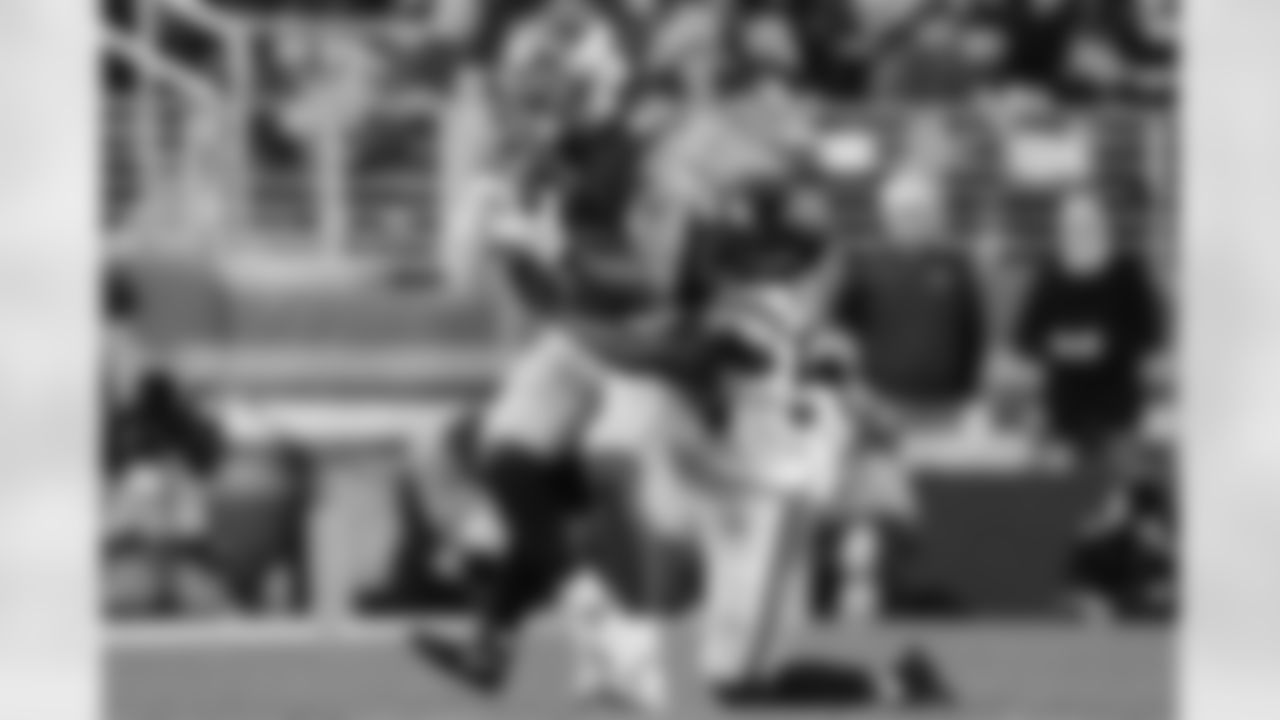 112425_CARatSF_AS100883