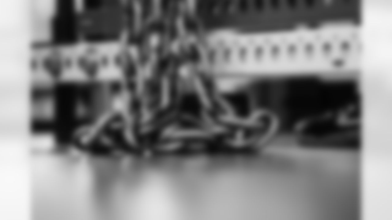 122225_WeightRoom_AH_Originals-303027