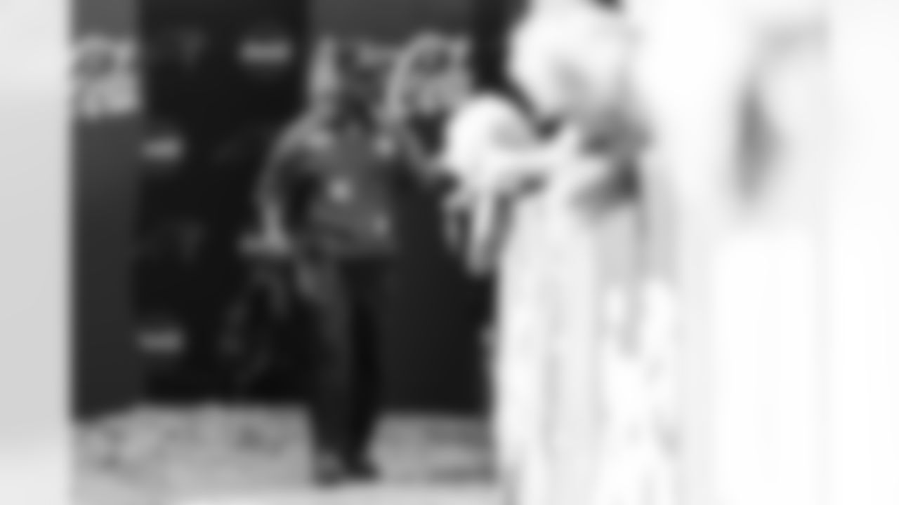 110925_CARvsNO_CB205567