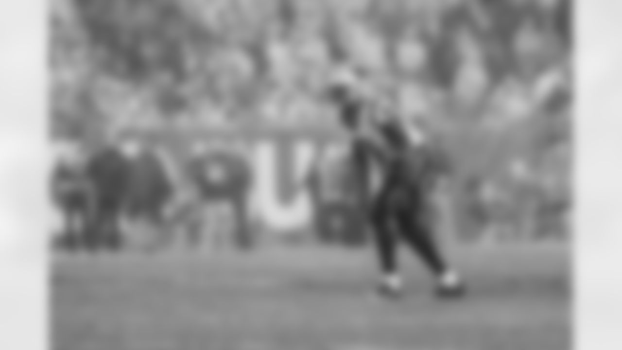 The Carolina Panthers face the Tampa Bay Buccaneers on Saturday, Jan. 3, 2026 at Raymond James Stadium in Tampa, FL