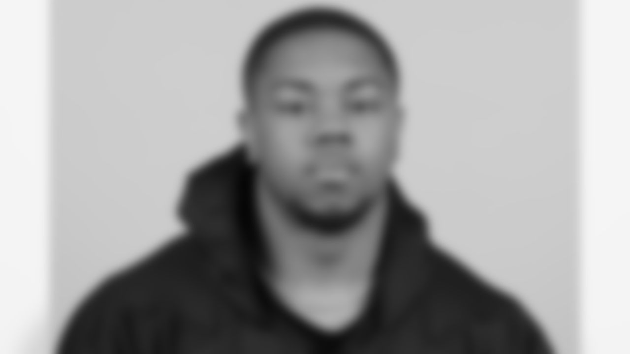 Alabama defensive lineman Labryan Ray poses for a headshot during the 2022 NFL Scouting Combine on Thursday, Mar. 3, 2022 in Indianapolis. (Kevin Sabitus via AP)