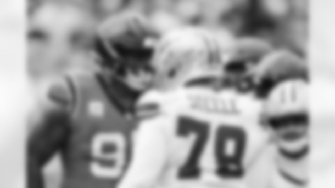 101225_DALvsCAR_AS108906