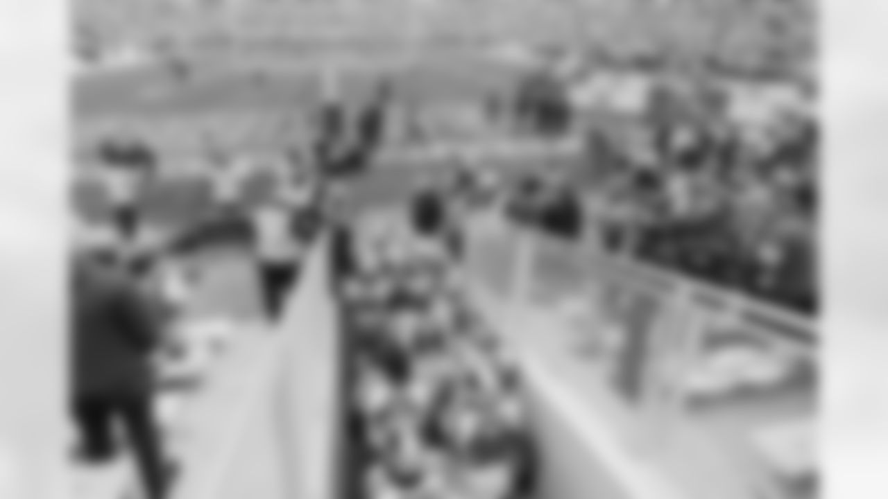 110225_CARatGB_AH209468