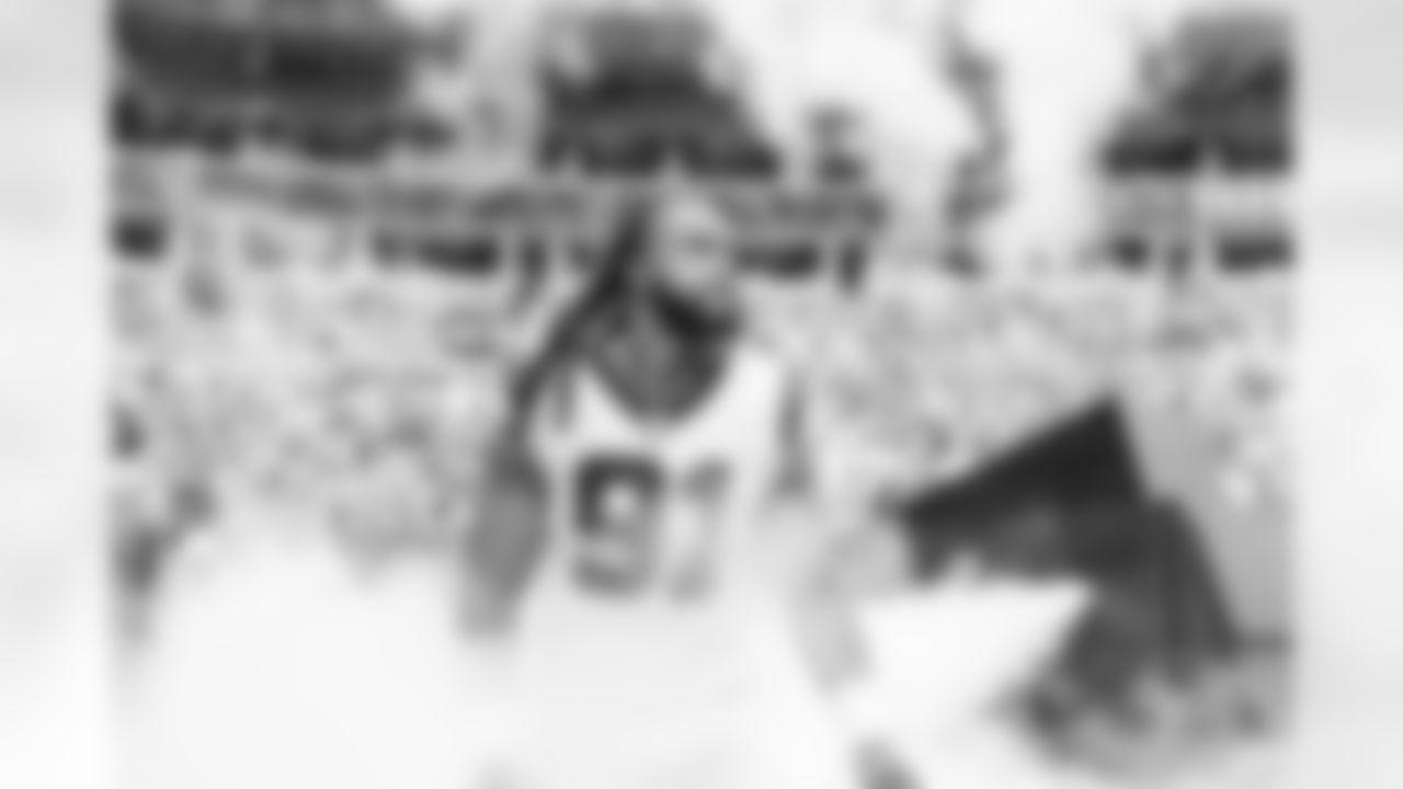 100525_CARvsMIA_AH306266-2