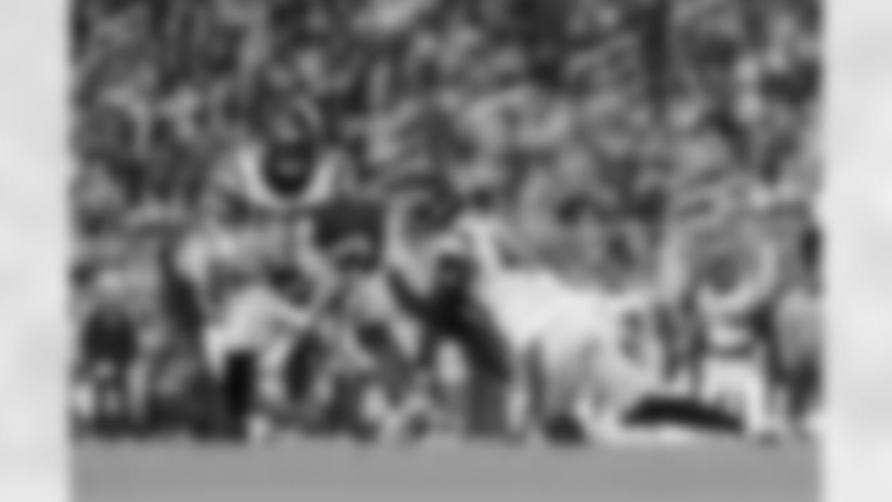 112425_CARatSF_AS103064