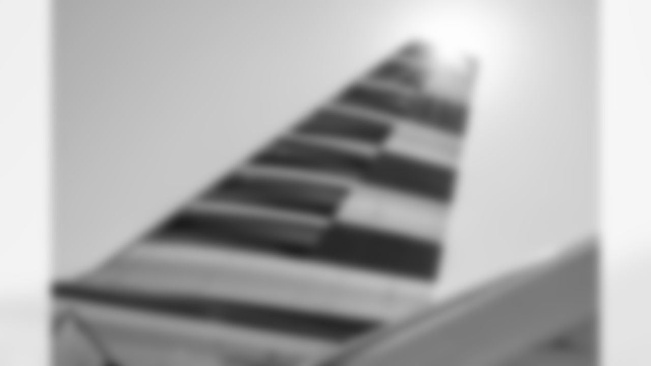 110125_Tarmac_AH_Originals-101126