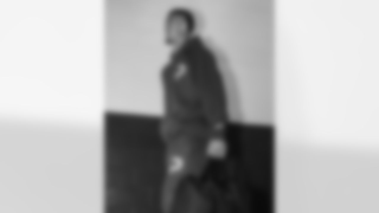 121425_CARatNO_AS301590