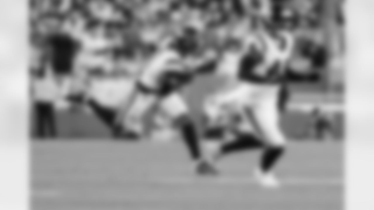 112425_CARatSF_AH204527