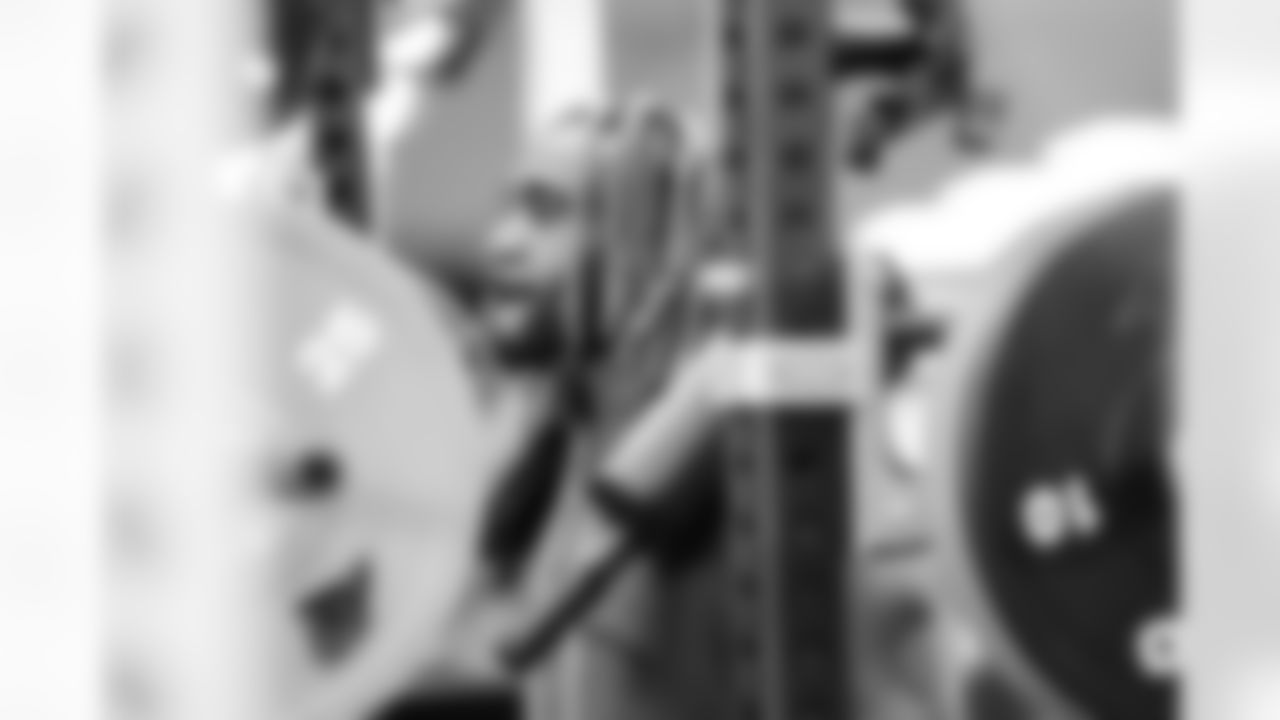 122225_WeightRoom_AH_Originals-303052