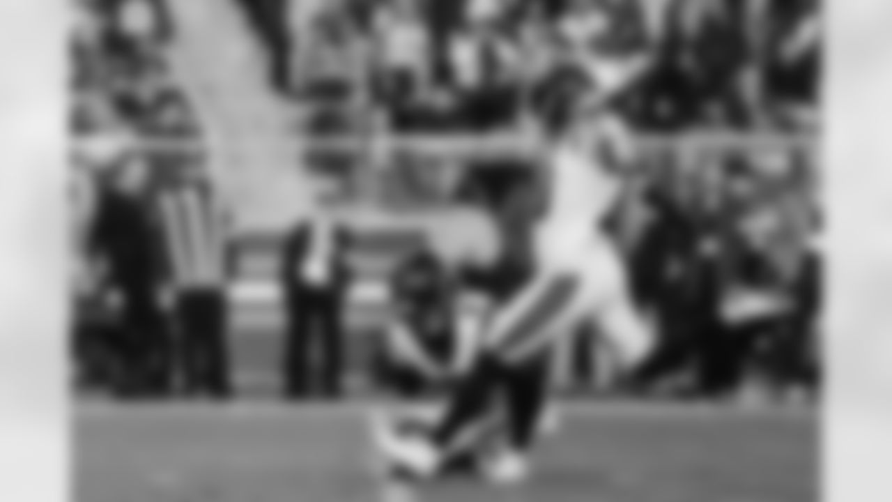 112425_CARatSF_AH101181