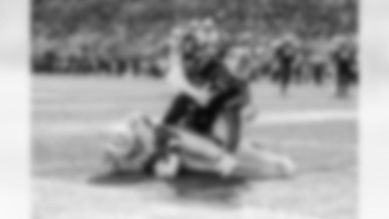 110925_CARvsNO_AS107964