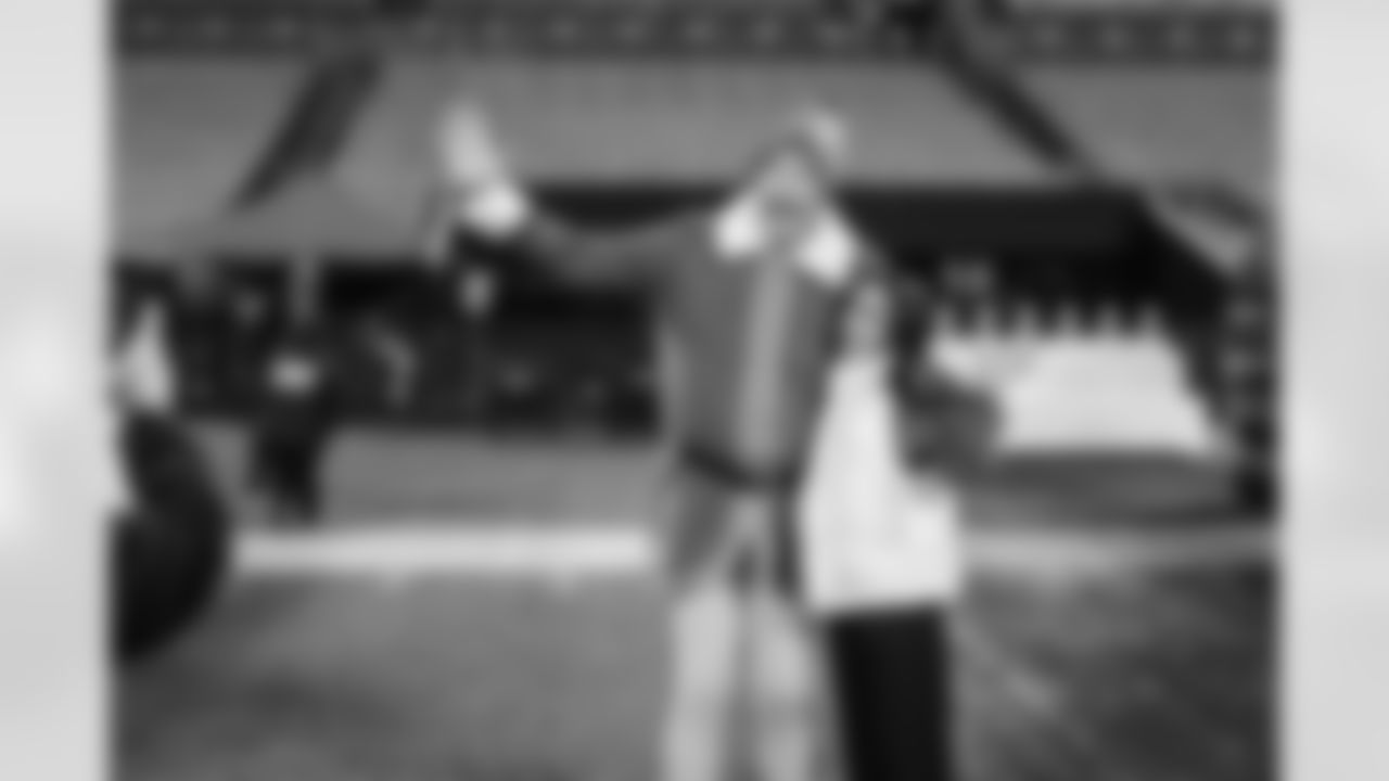 120925_JTTC_SELECTS-102875