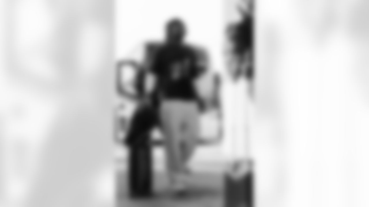 110225_CARatGB_CB205551